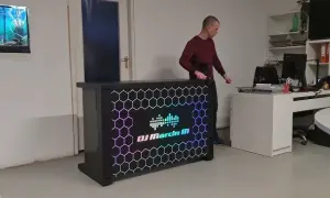 Jak zrobić stół DJ - łatwe kroki do stworzenia idealnego stołu