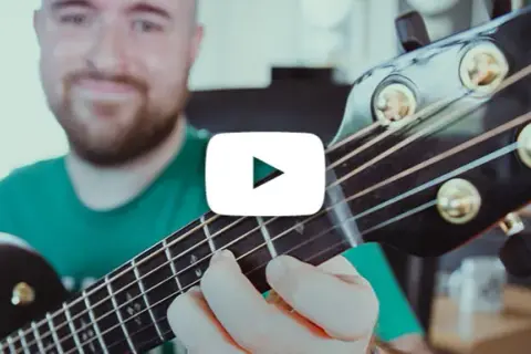 Strona z chwytami gitarowymi - naucz się grać ulubione utwory łatwo