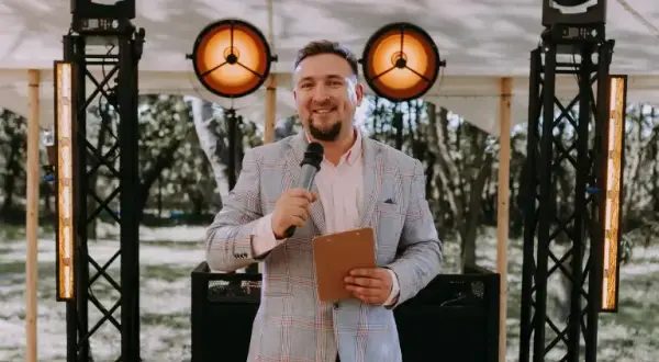 Ile kosztuje DJ na 40 urodziny? Sprawdź ceny i uniknij nieprzyjemnych niespodzianek
