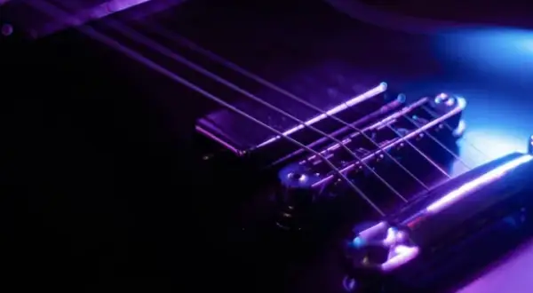 Ile trwa nauka gry na gitarze elektrycznej? Odkryj prawdę o czasie nauki